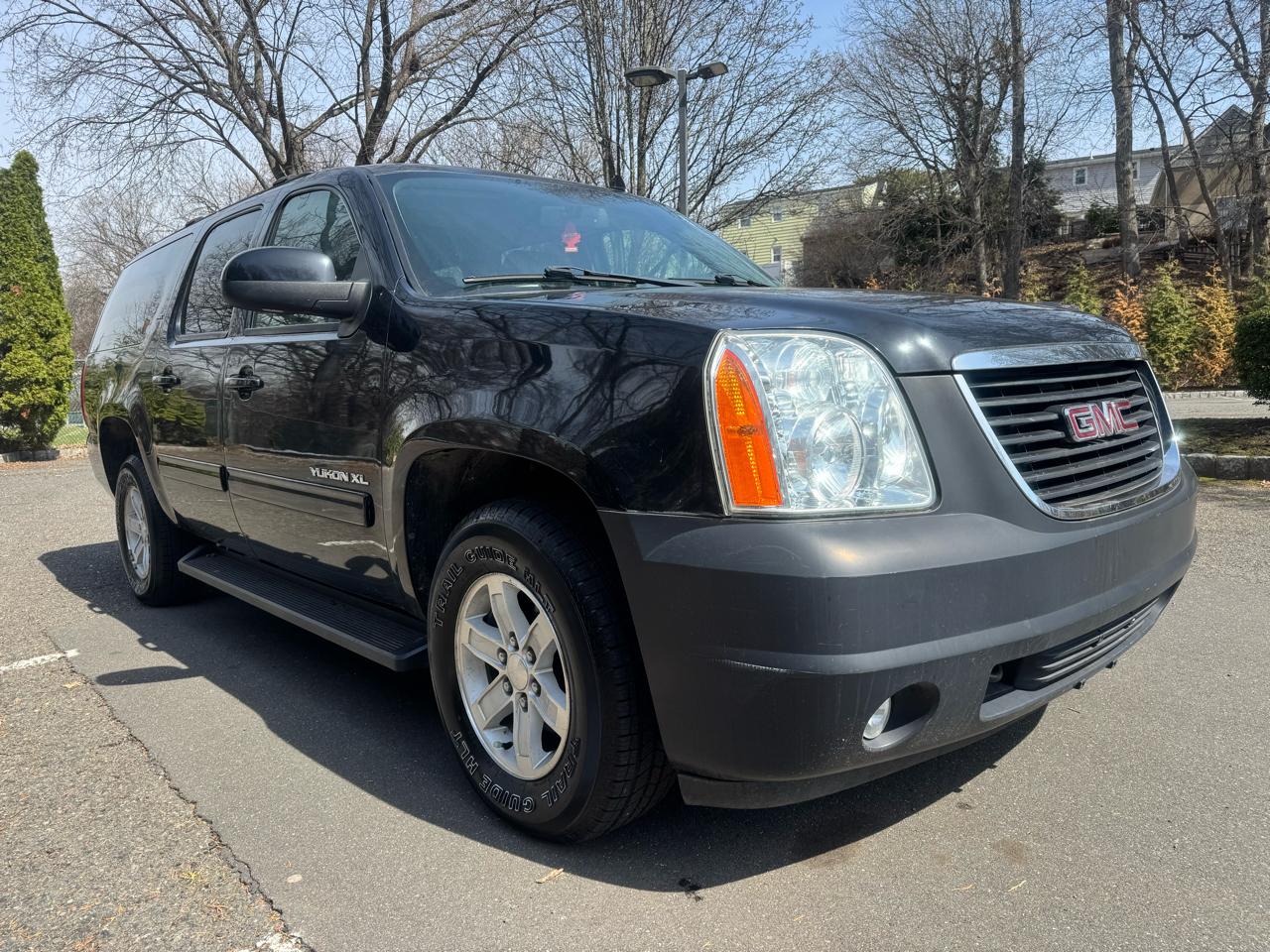 2013 GMC Yukon XL SLT 1/2 Ton 4WD