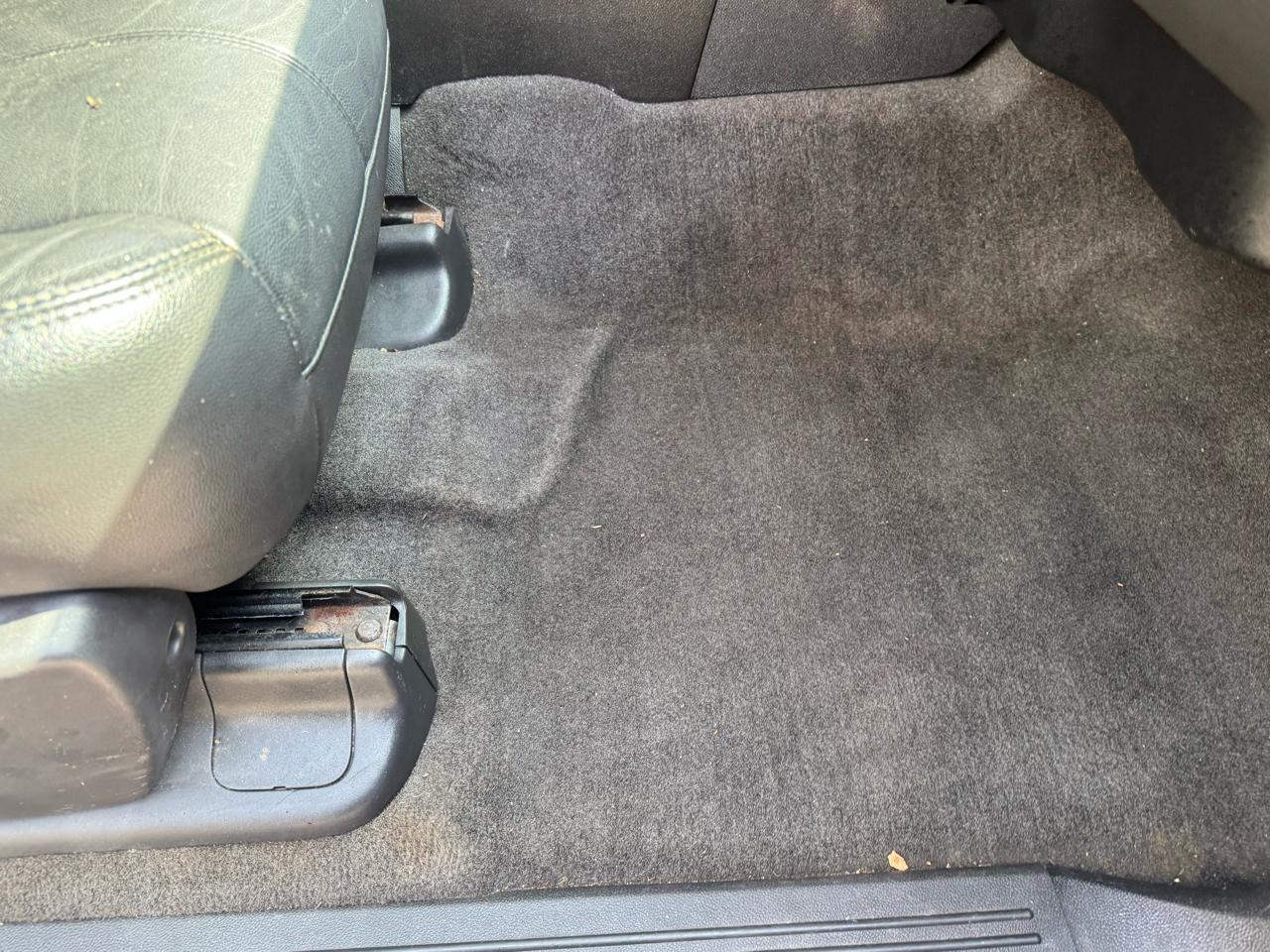 GMC Yukon XL SLT 1/2 Ton 4WD 2013