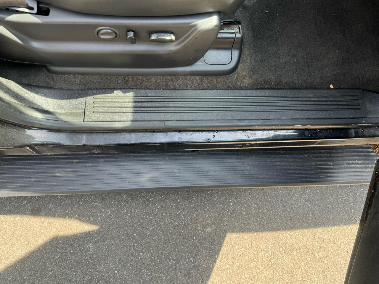 GMC Yukon XL SLT 1/2 Ton 4WD 2013