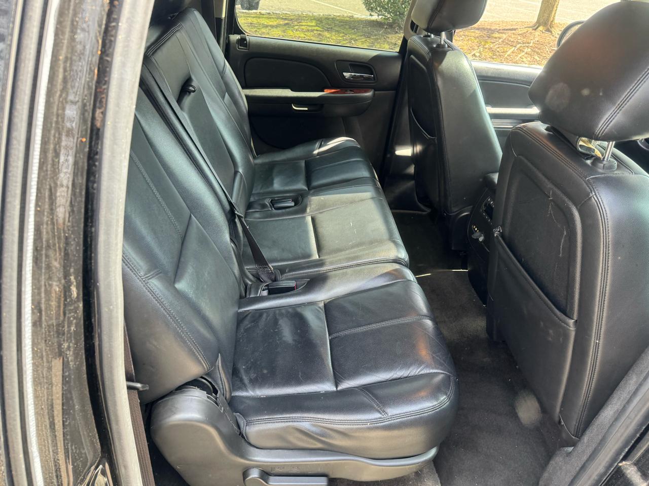 GMC Yukon XL SLT 1/2 Ton 4WD 2013