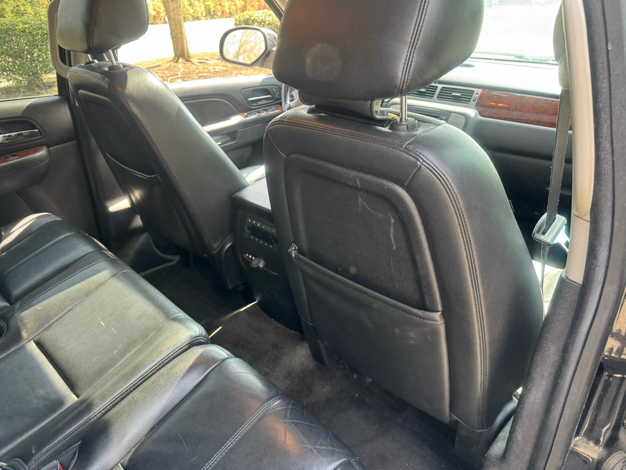 GMC Yukon XL SLT 1/2 Ton 4WD 2013