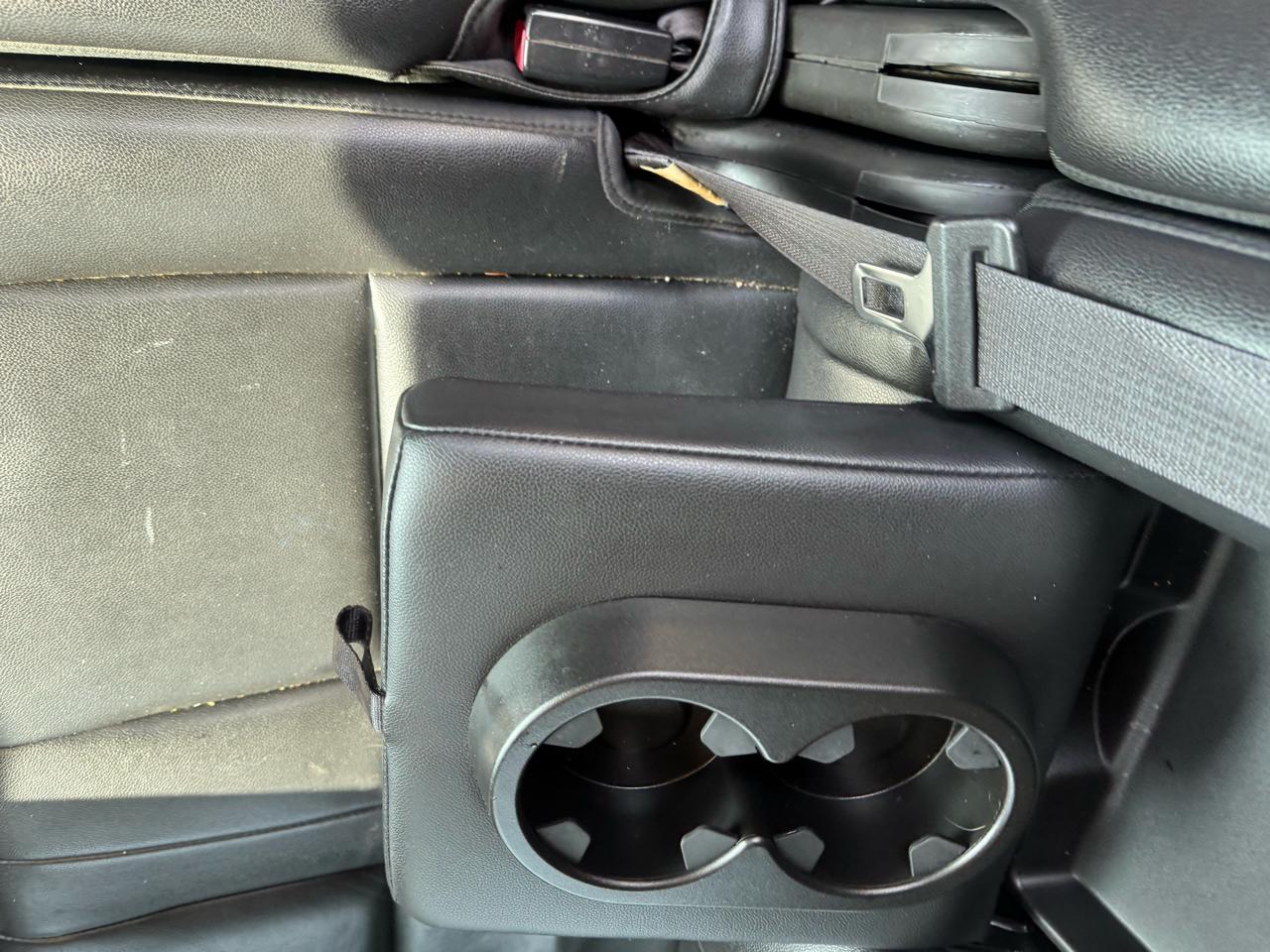 GMC Yukon XL SLT 1/2 Ton 4WD 2013