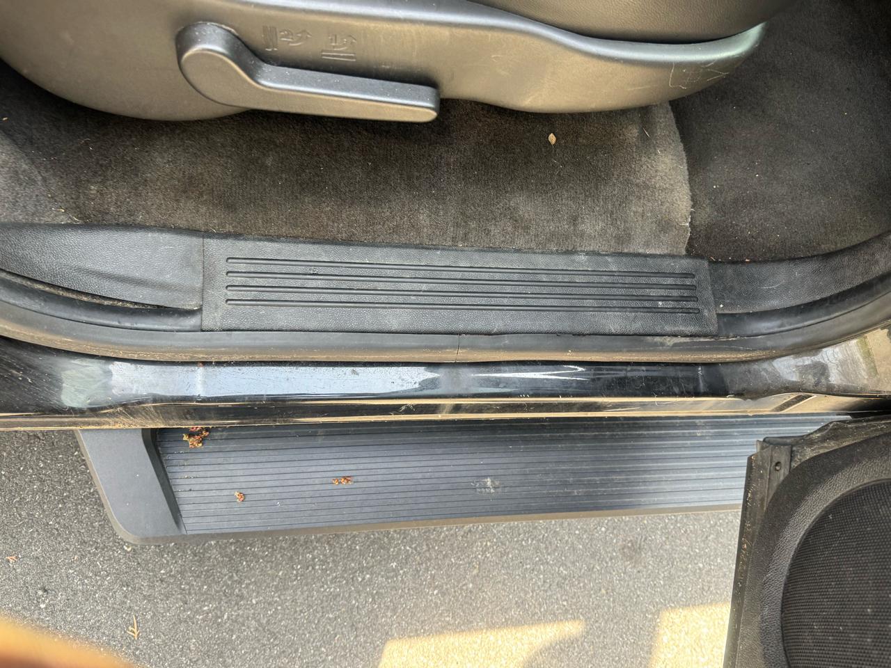 GMC Yukon XL SLT 1/2 Ton 4WD 2013