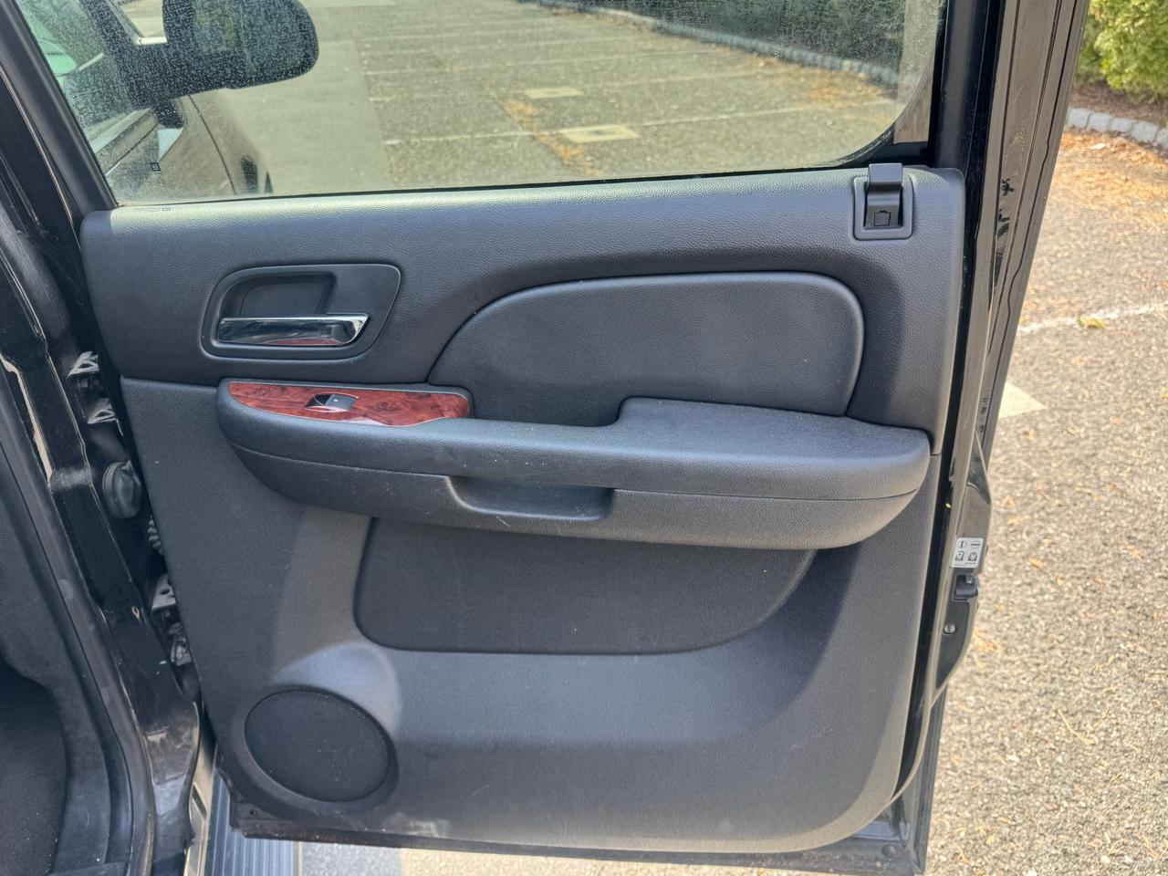 GMC Yukon XL SLT 1/2 Ton 4WD 2013