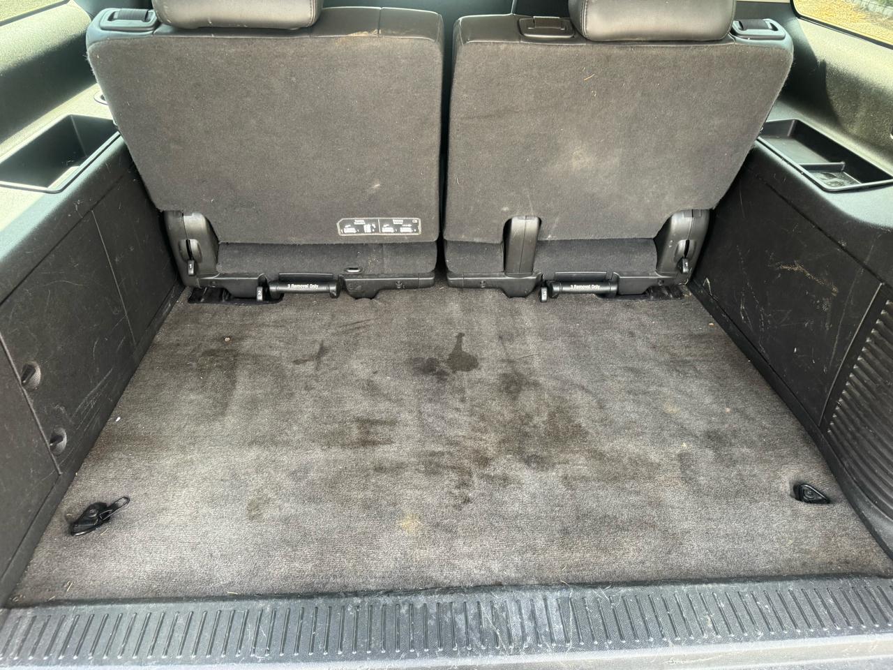 GMC Yukon XL SLT 1/2 Ton 4WD 2013