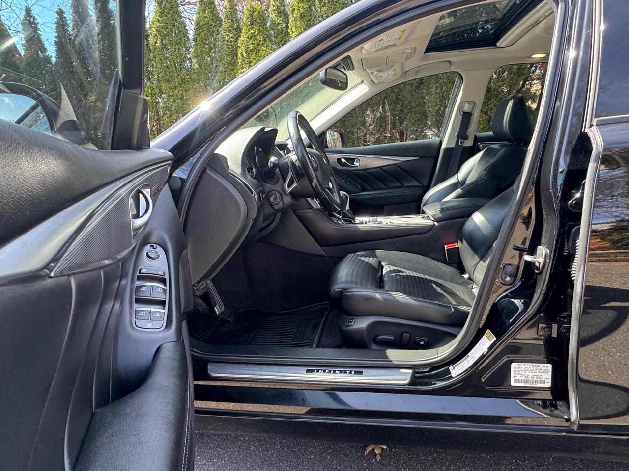 Infiniti Q50 Red Sport 400 AWD 2016