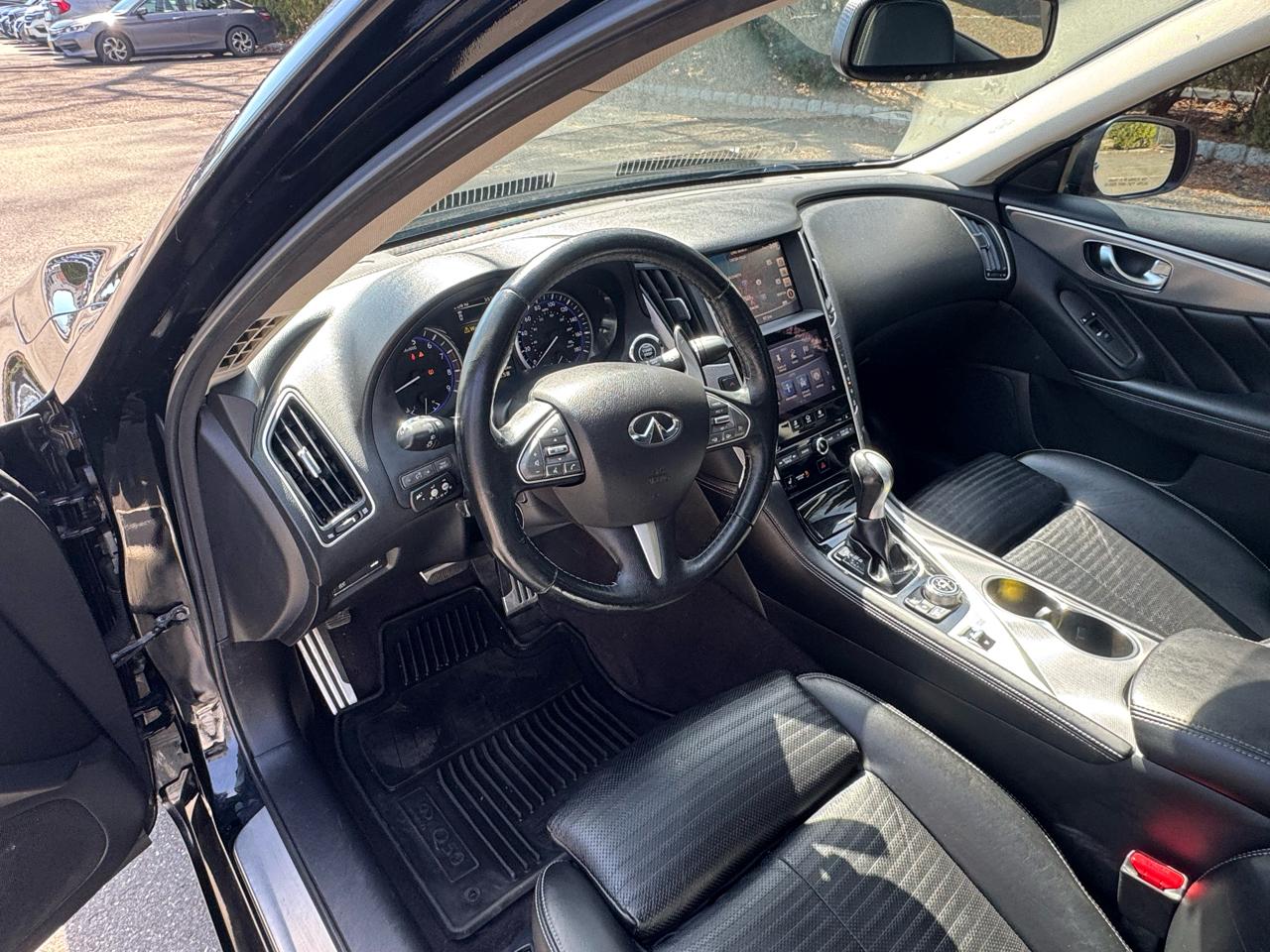 Infiniti Q50 Red Sport 400 AWD 2016