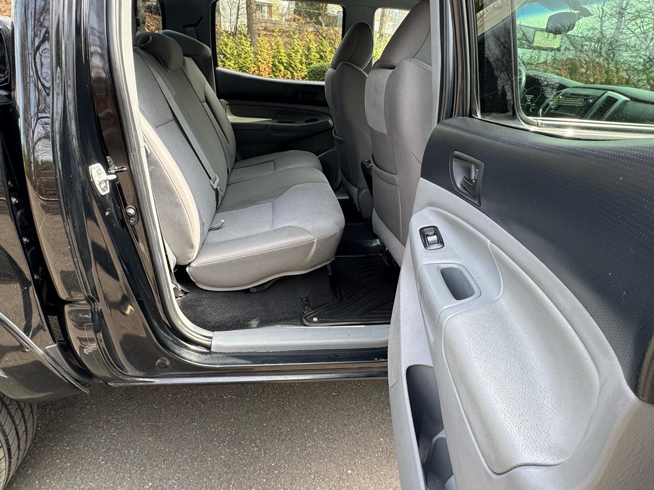 Toyota Tacoma Double Cab V6 4WD 2013