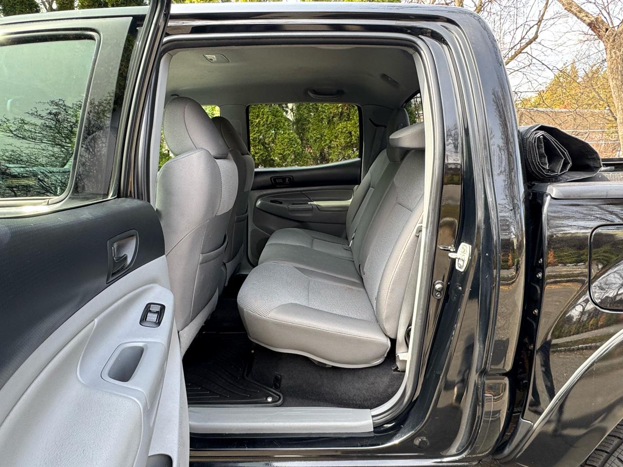 Toyota Tacoma Double Cab V6 4WD 2013