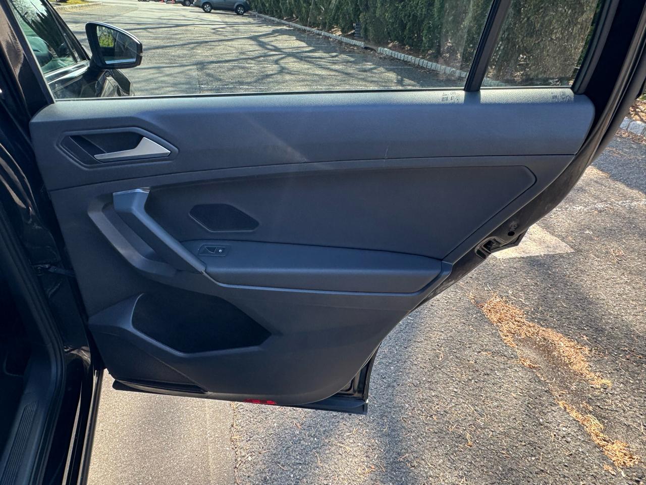 Volkswagen Tiguan SEL 4Motion AWD 2019