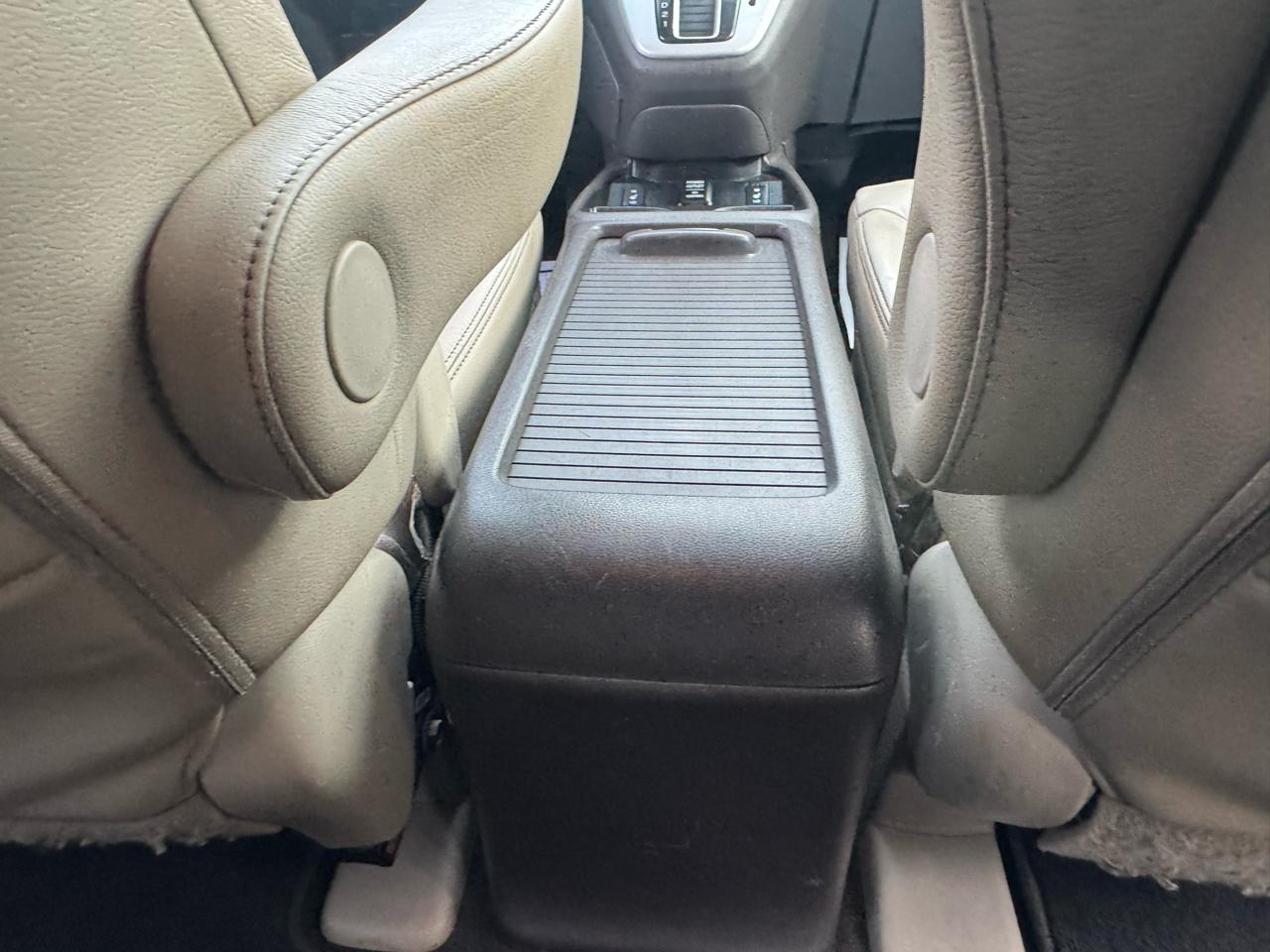 Honda CR-V EX-L 4WD 5-Speed AT 2012