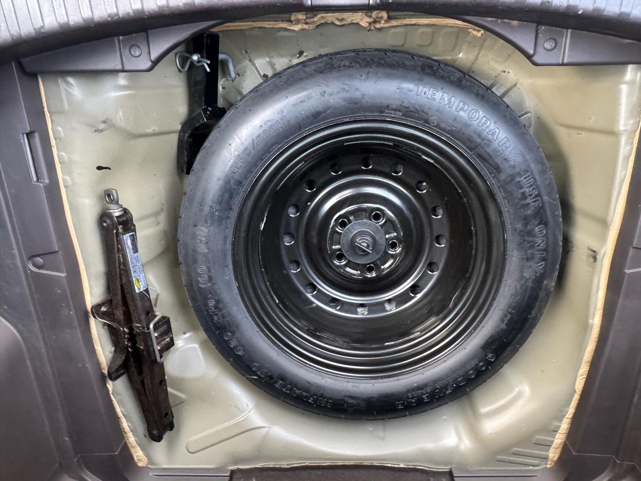 Honda CR-V EX-L 4WD 5-Speed AT 2012