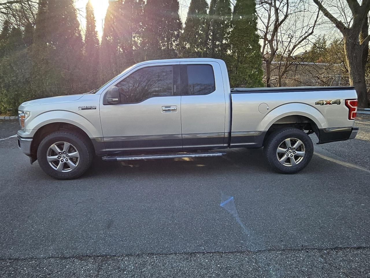 Ford F-150 4WD SuperCab 133" XLT 2018