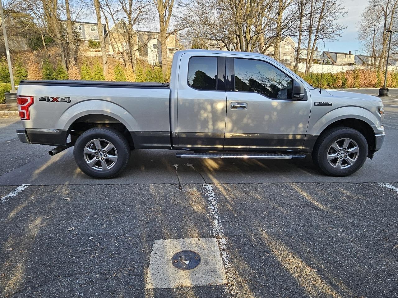 Ford F-150 4WD SuperCab 133" XLT 2018