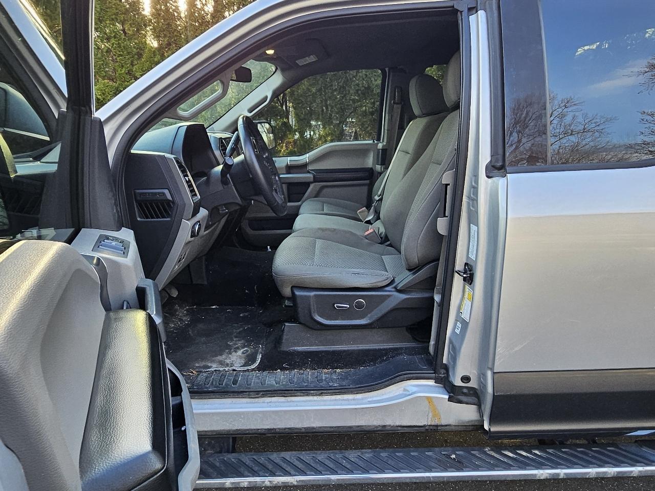 Ford F-150 4WD SuperCab 133" XLT 2018