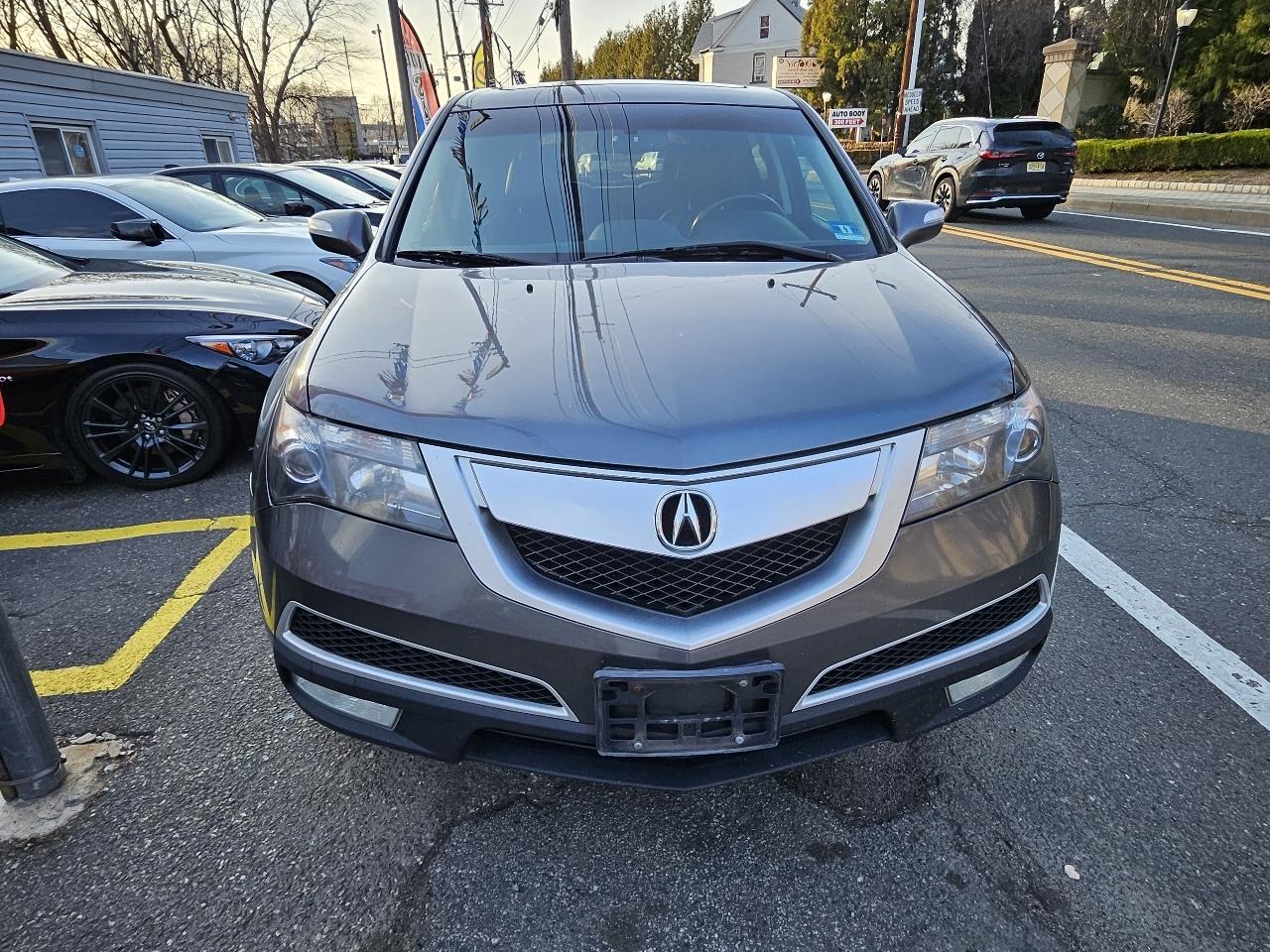 Acura MDX 6-Spd AT w/Tech Package 2012