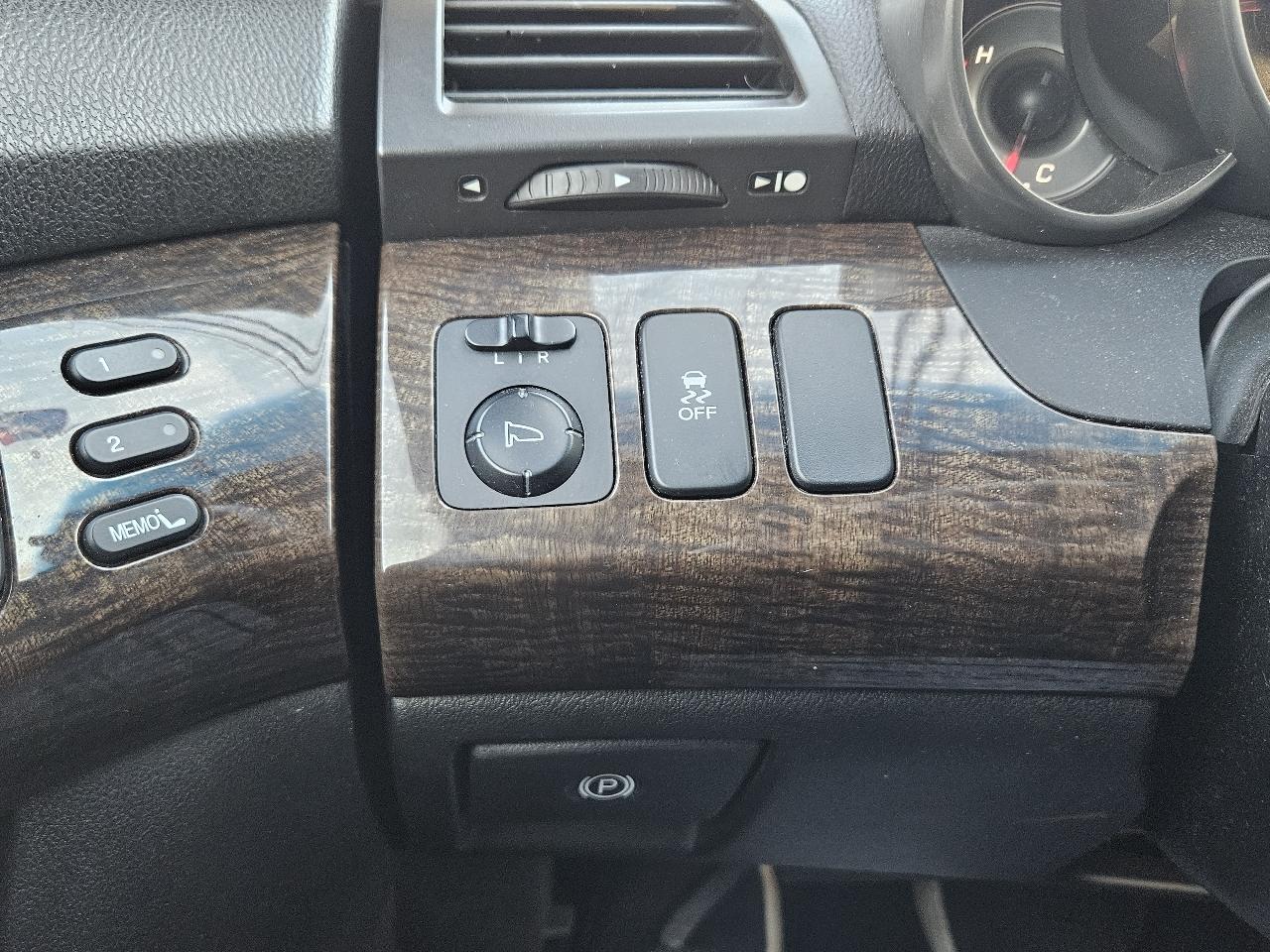 Acura MDX 6-Spd AT w/Tech Package 2012