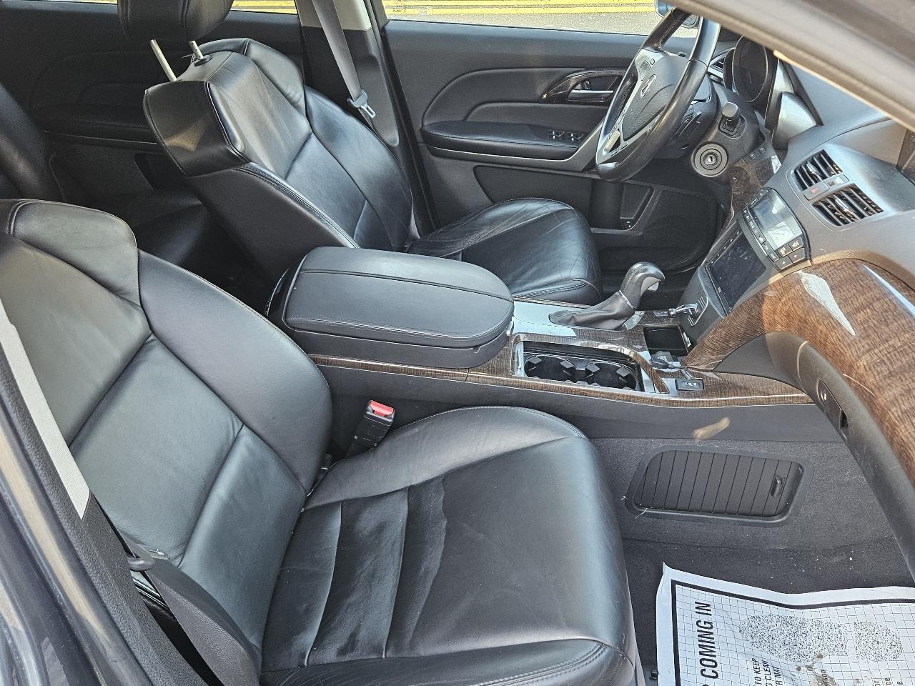 Acura MDX 6-Spd AT w/Tech Package 2012