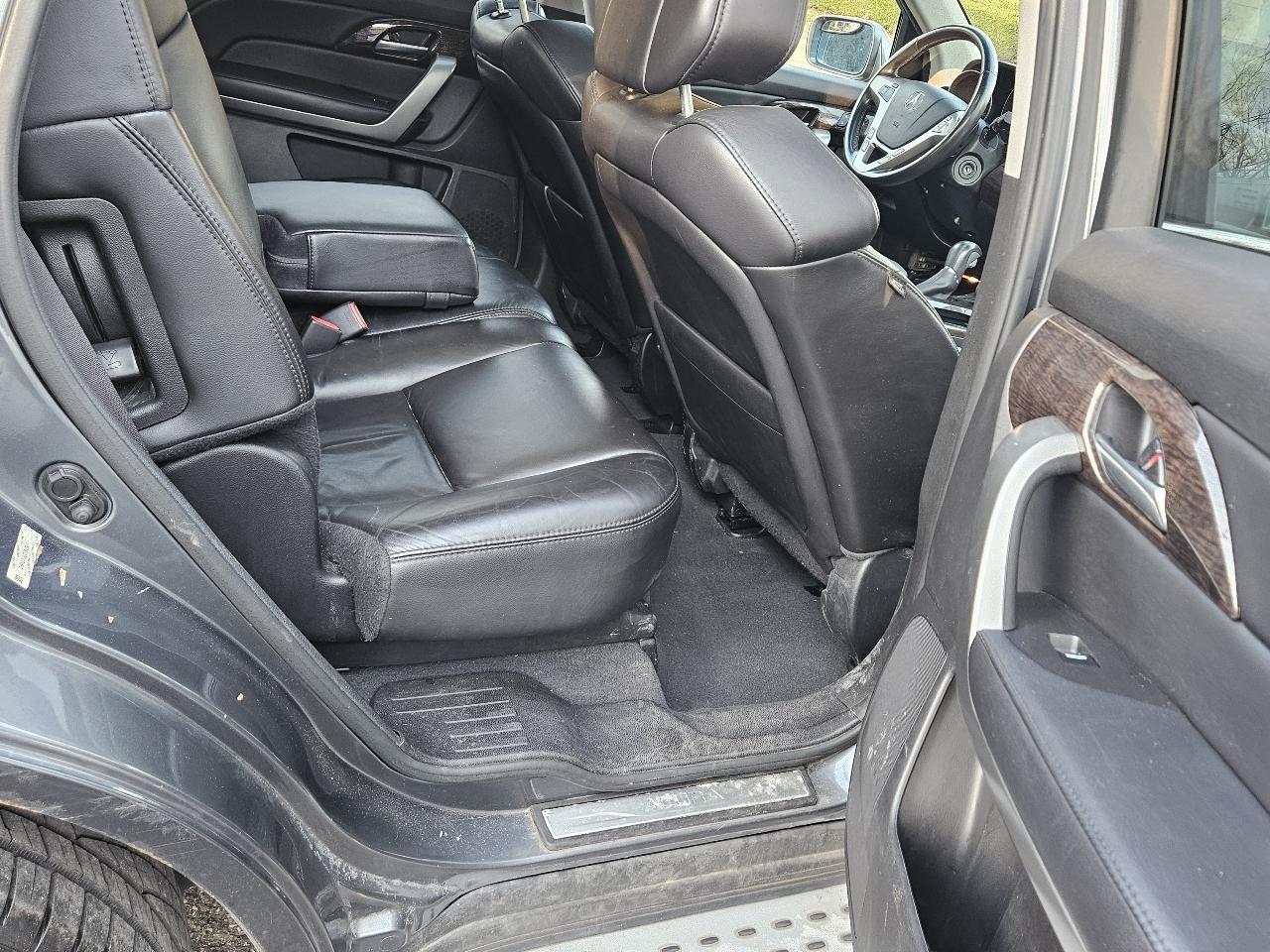 Acura MDX 6-Spd AT w/Tech Package 2012