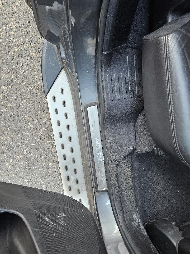 Acura MDX 6-Spd AT w/Tech Package 2012