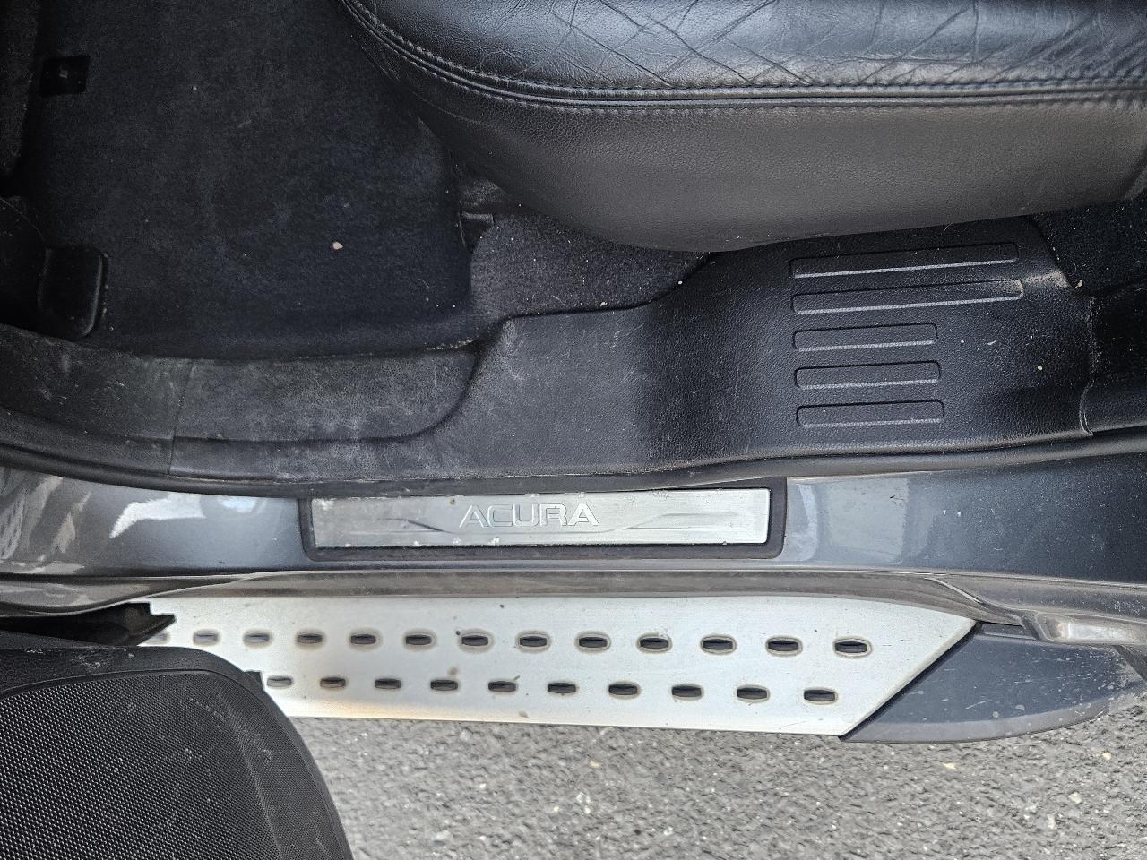 Acura MDX 6-Spd AT w/Tech Package 2012