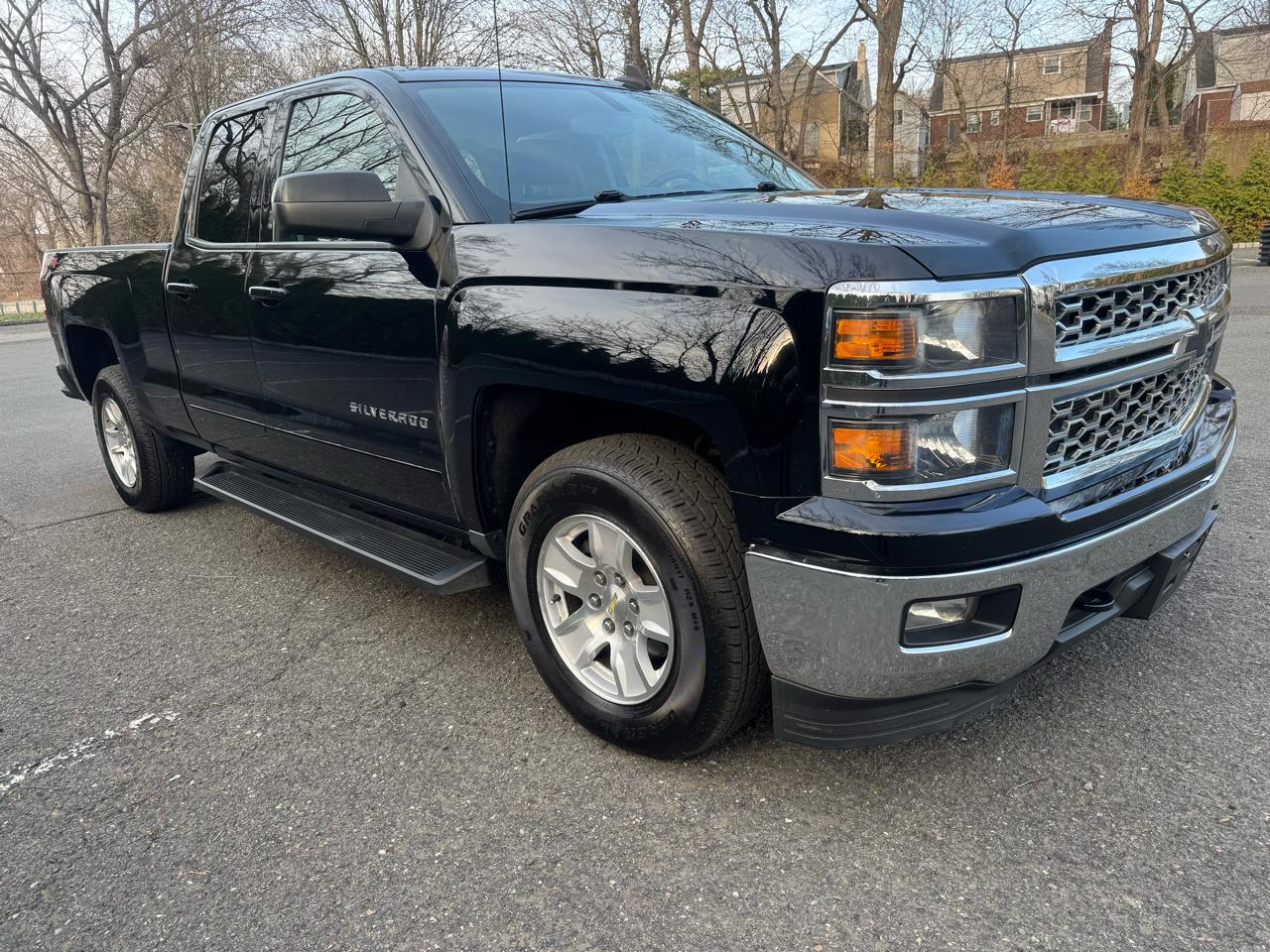 2015 Chevrolet Silverado 1500 Crew Cab 143.5" WB 4WD LT