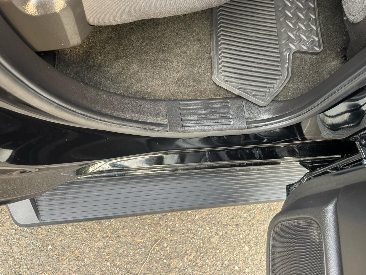 Chevrolet Silverado 1500 Crew Cab 143.5" WB 4WD LT 2015