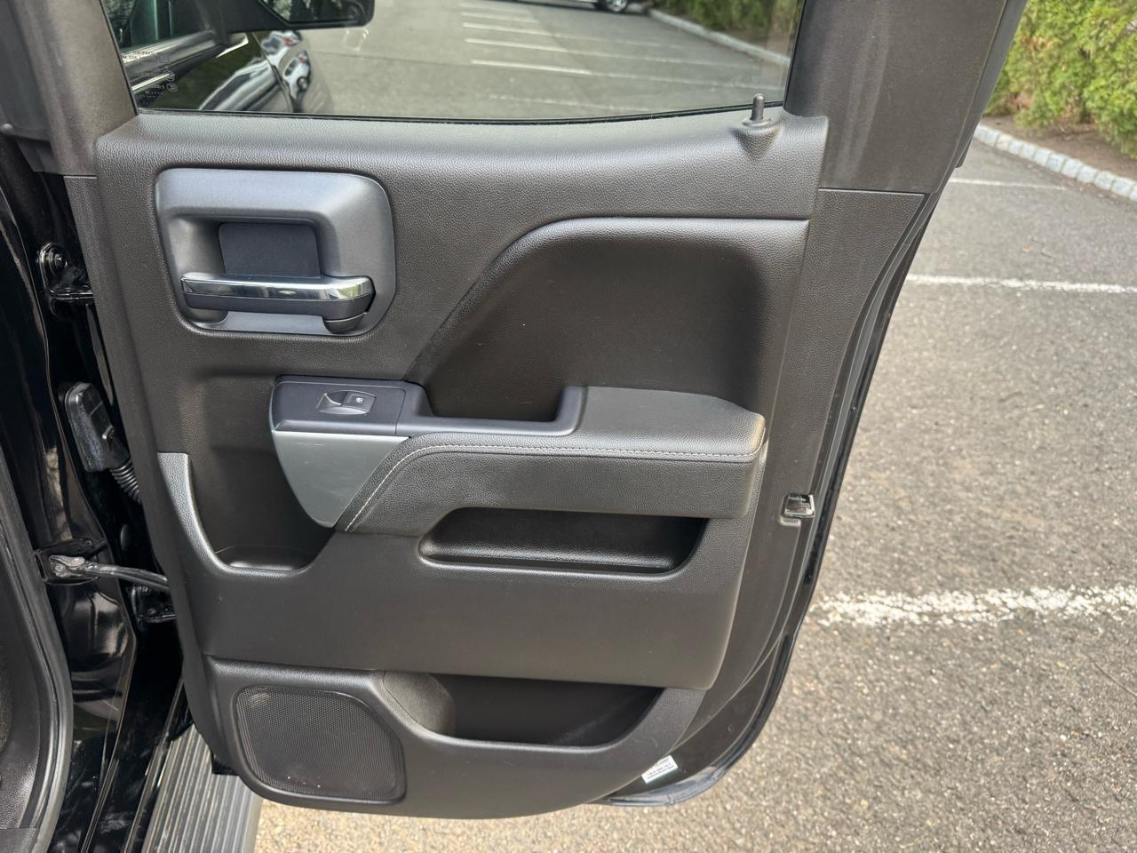 Chevrolet Silverado 1500 Crew Cab 143.5" WB 4WD LT 2015