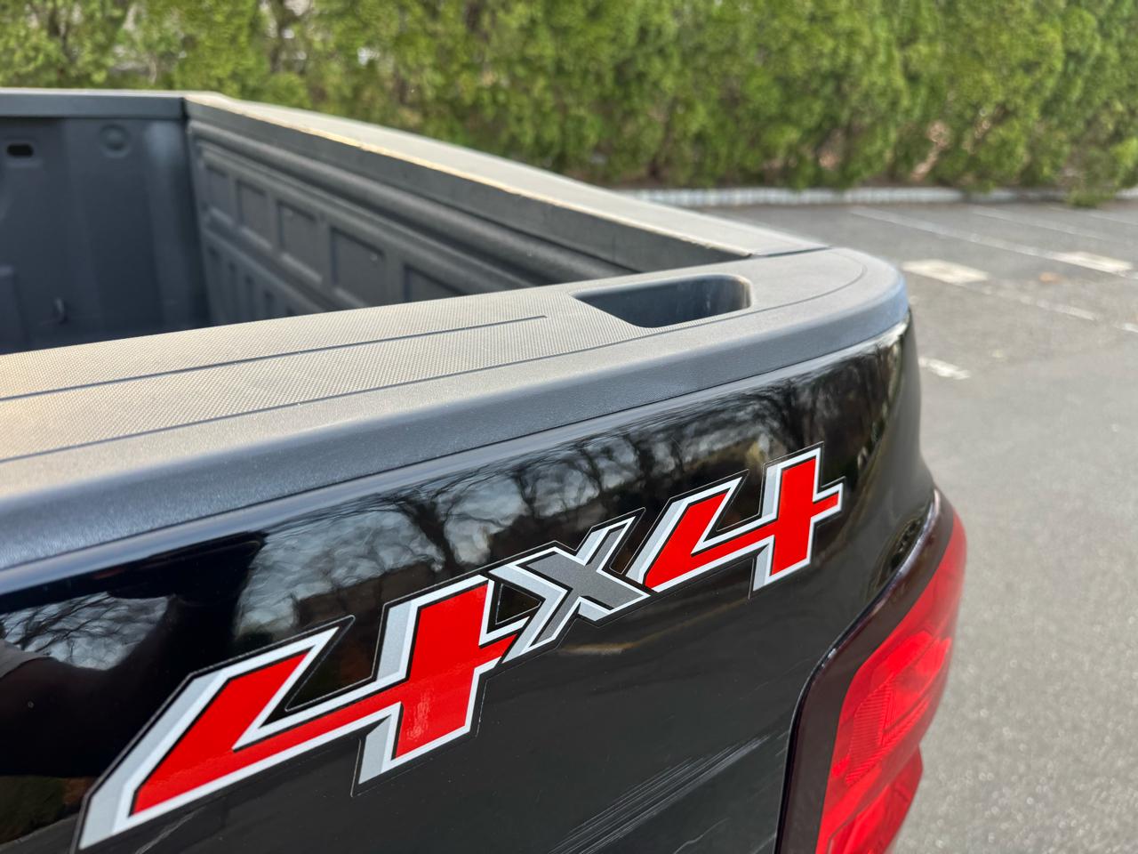 Chevrolet Silverado 1500 Crew Cab 143.5" WB 4WD LT 2015