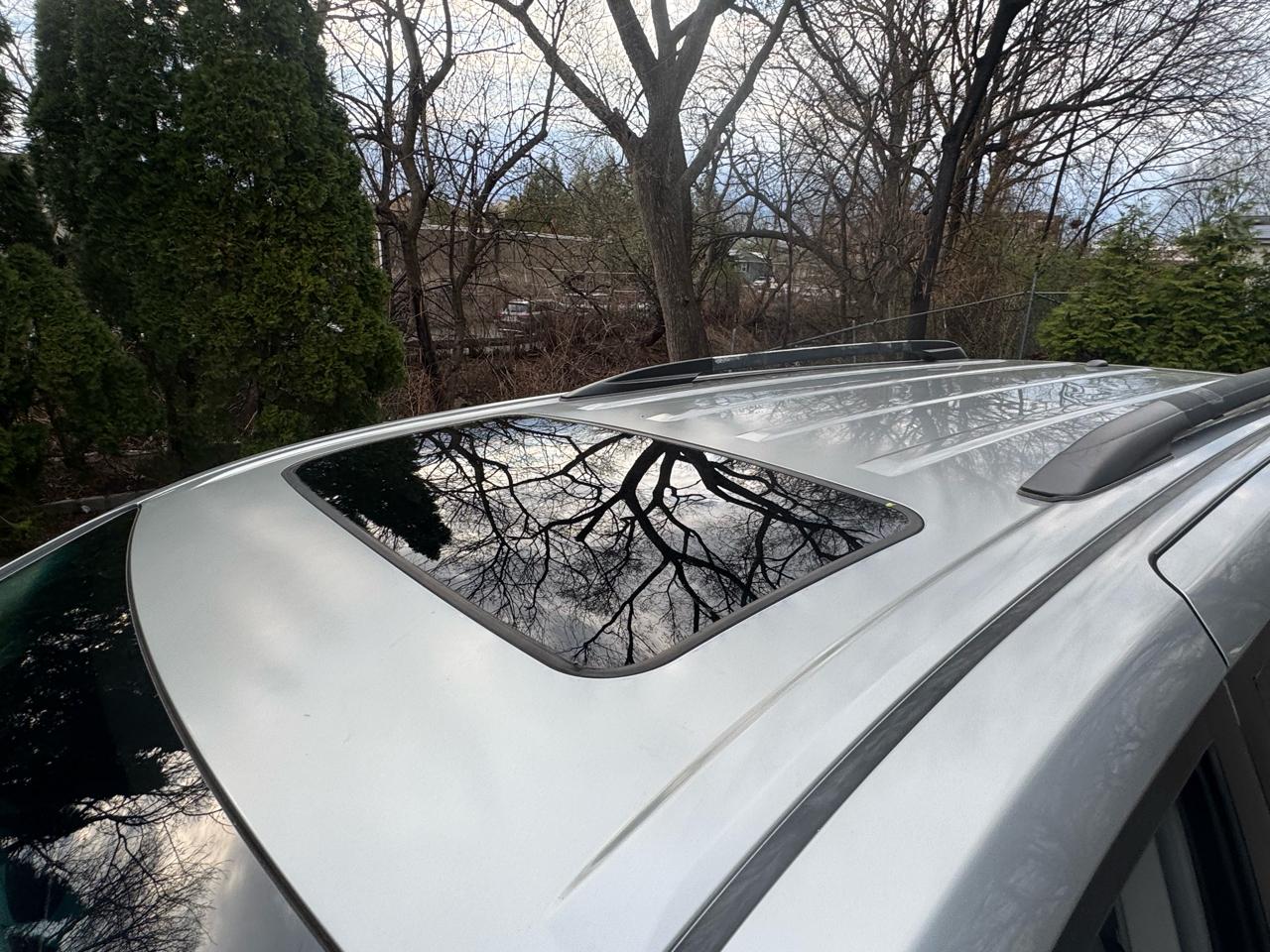 Toyota Sienna Limited 7-Pass V6 2011