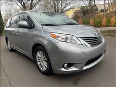 2011 Toyota Sienna 
