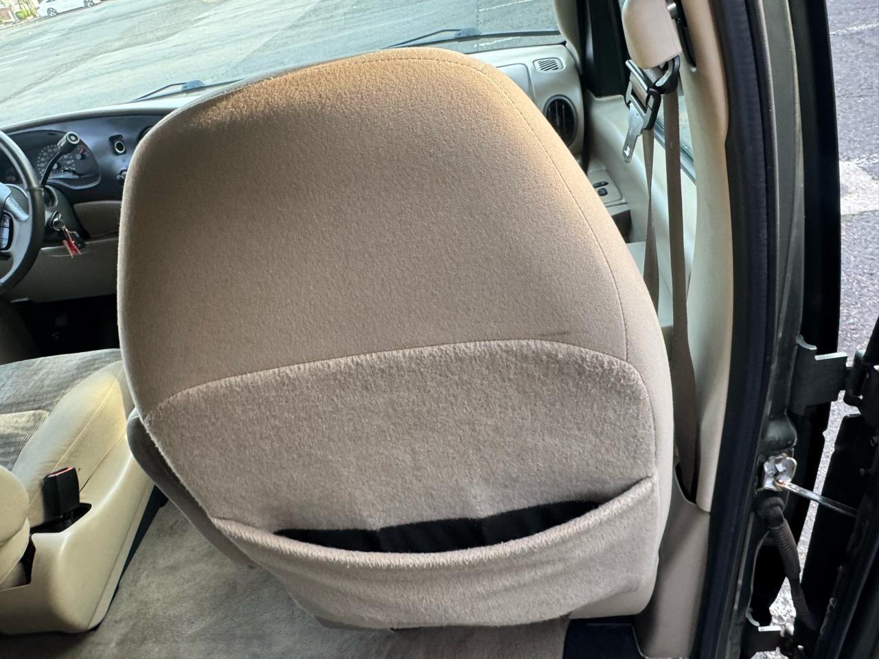 Ford Econoline E-150 XL 2003