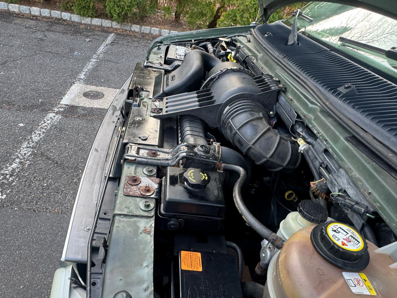 Ford Econoline E-150 XL 2003