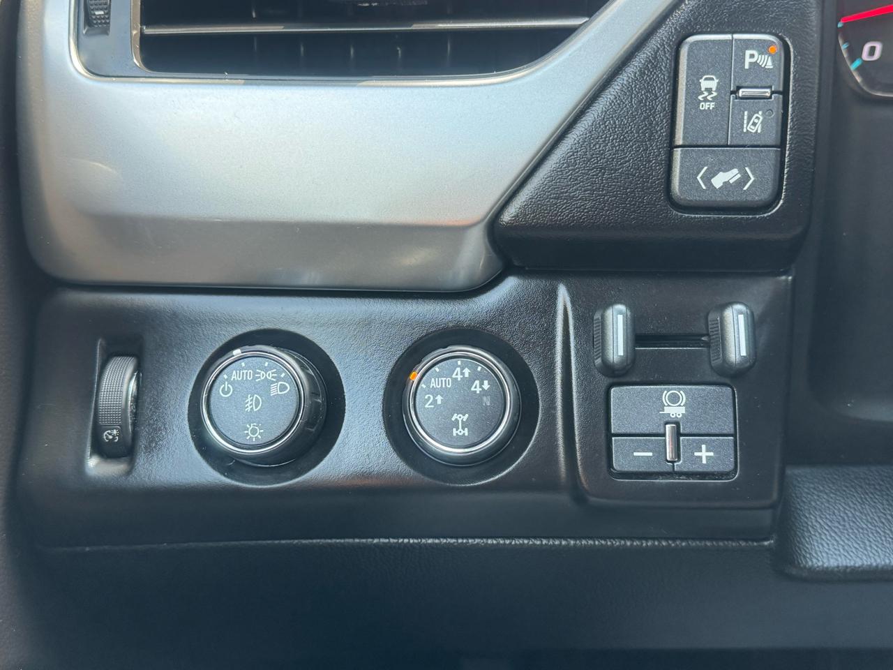 Chevrolet Tahoe LT 4WD 2015