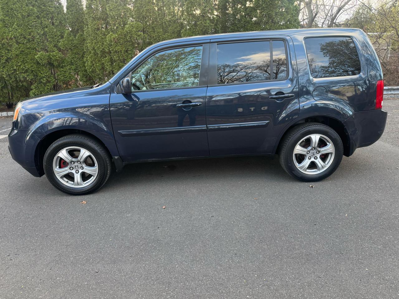 Honda Pilot EX-L 4WD 5-Spd AT 2012