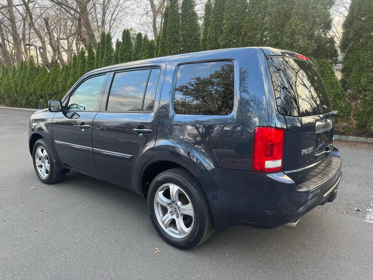 Honda Pilot EX-L 4WD 5-Spd AT 2012