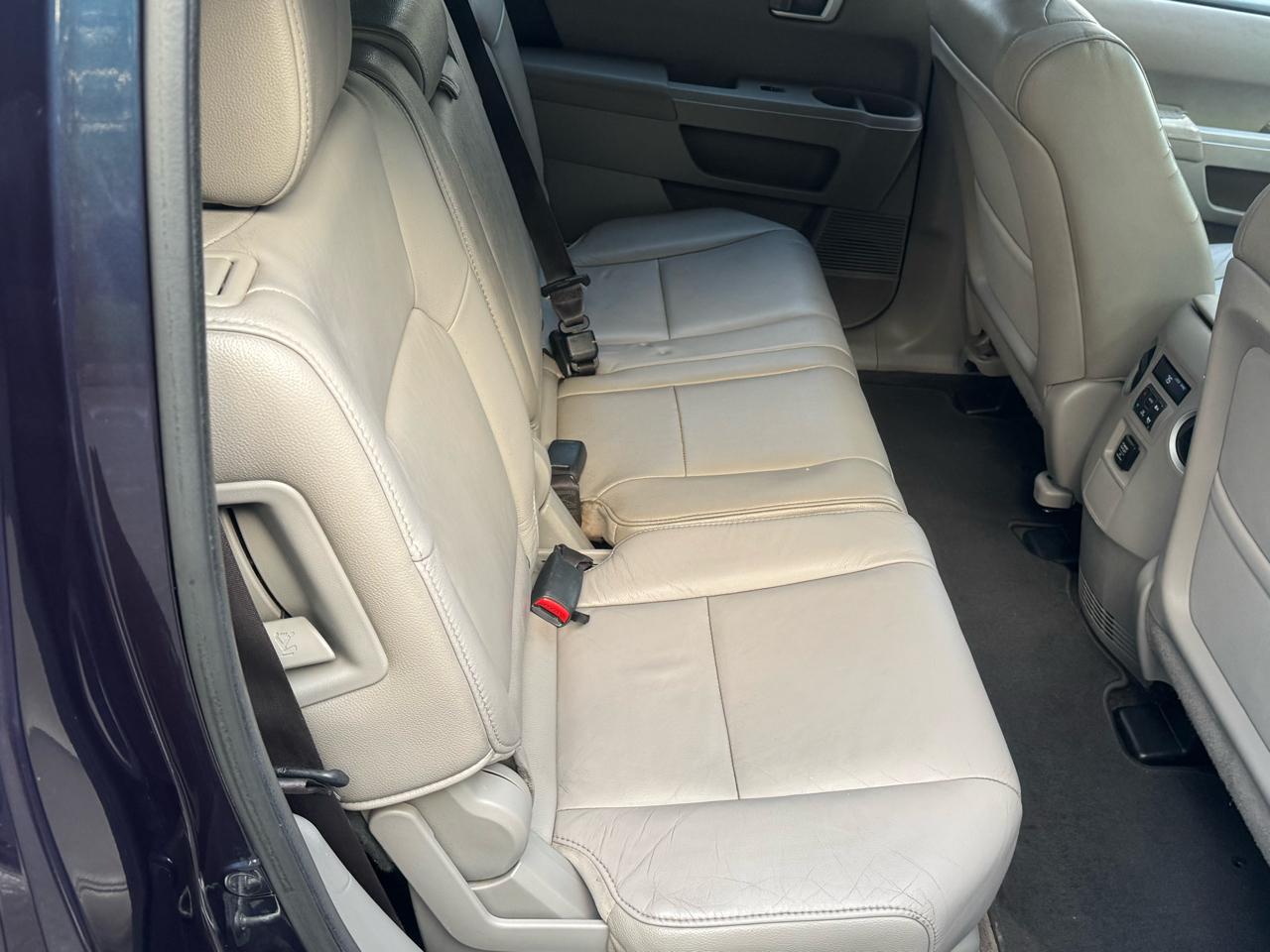 Honda Pilot EX-L 4WD 5-Spd AT 2012