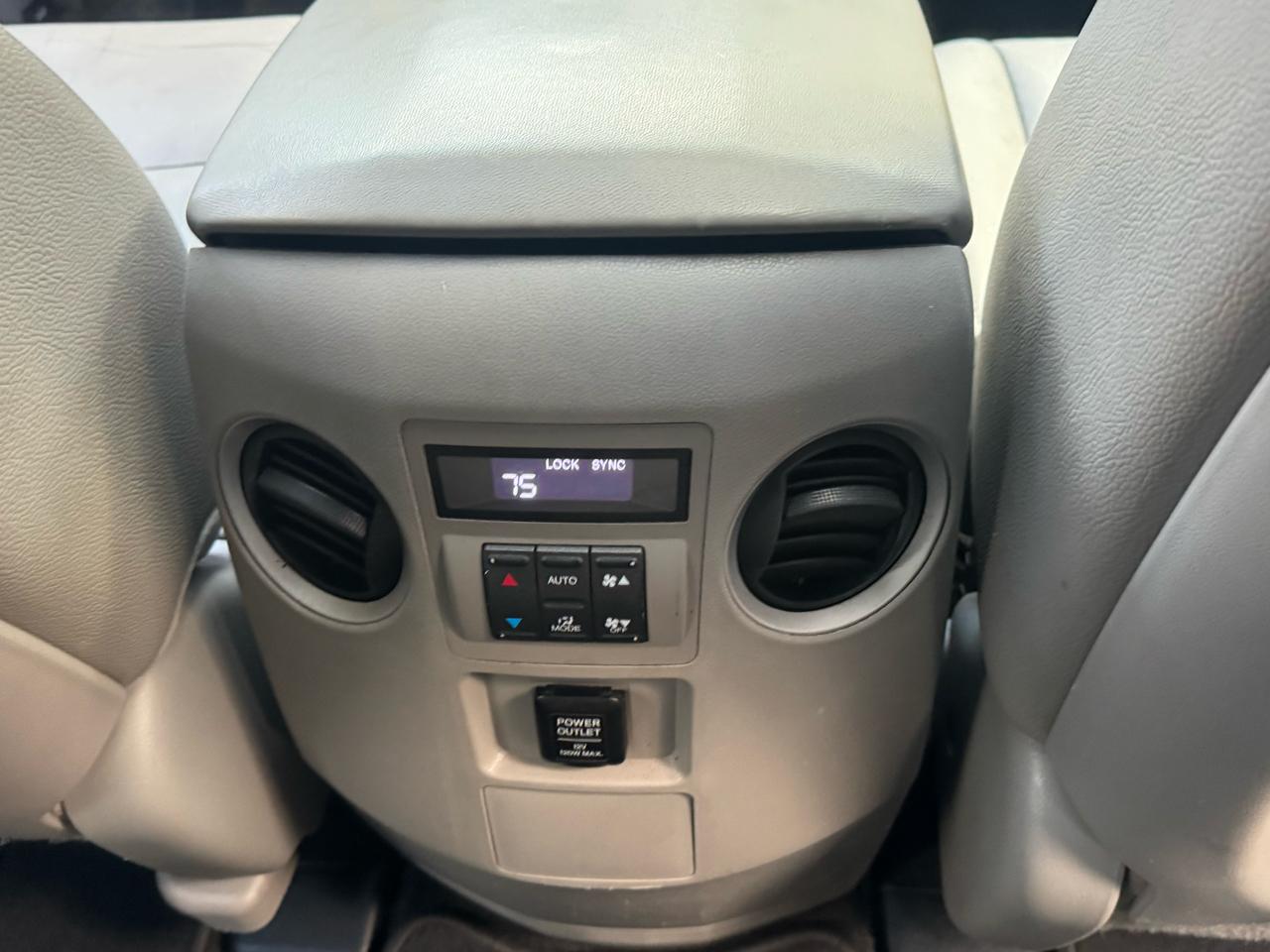 Honda Pilot EX-L 4WD 5-Spd AT 2012