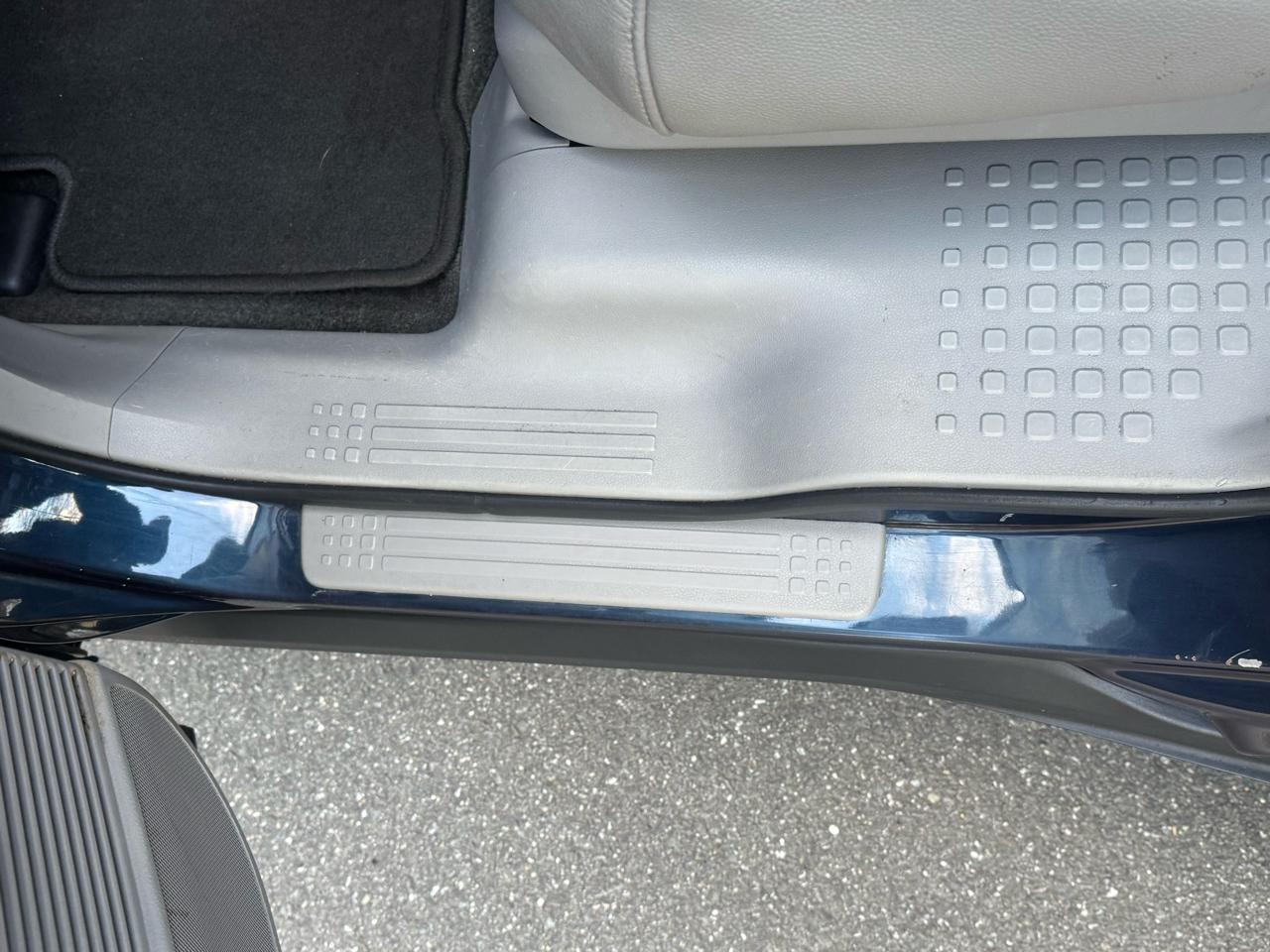 Honda Pilot EX-L 4WD 5-Spd AT 2012