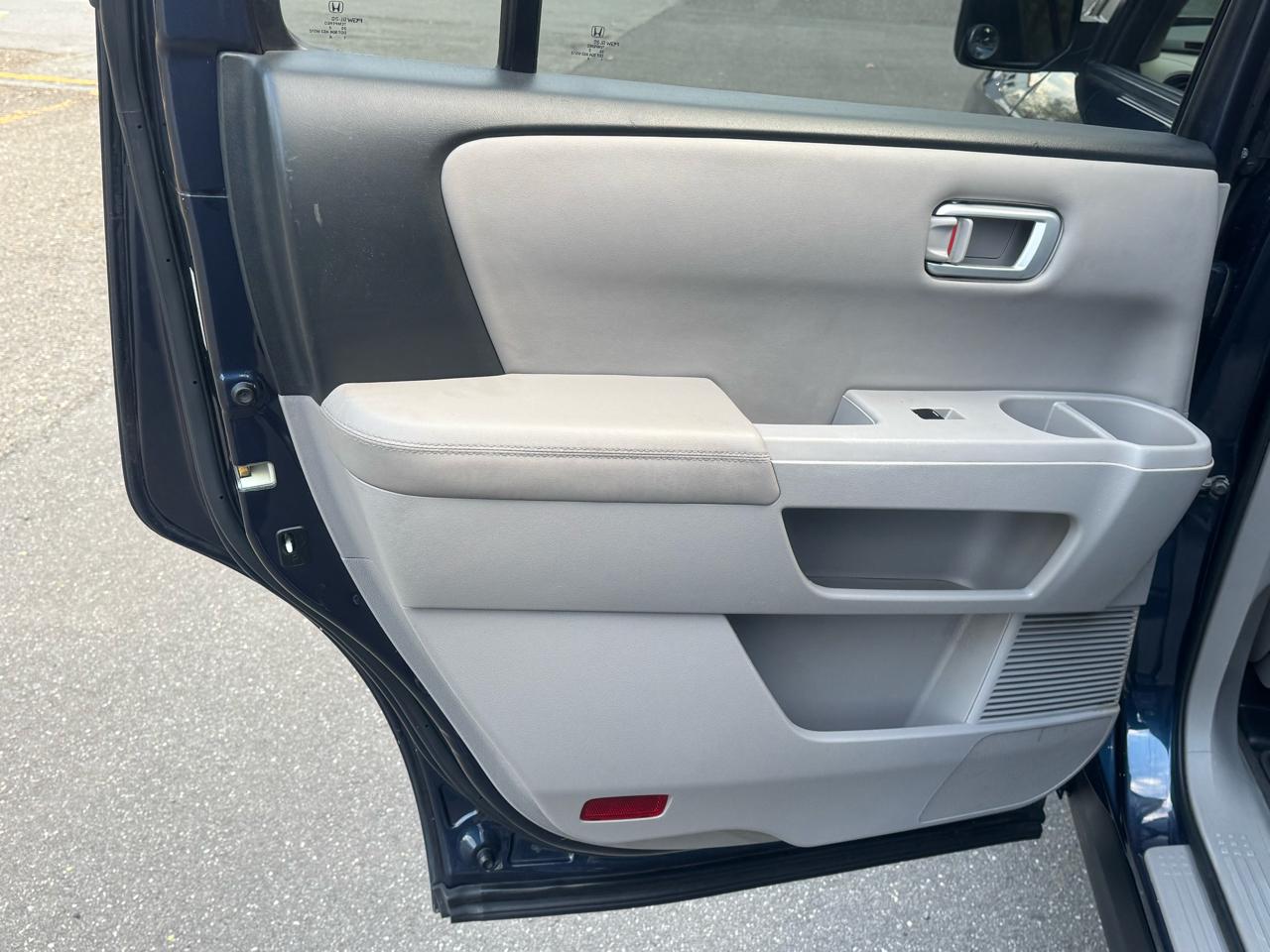 Honda Pilot EX-L 4WD 5-Spd AT 2012