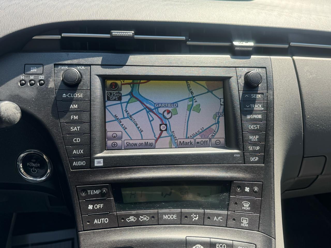 Toyota Prius Prius V 2010