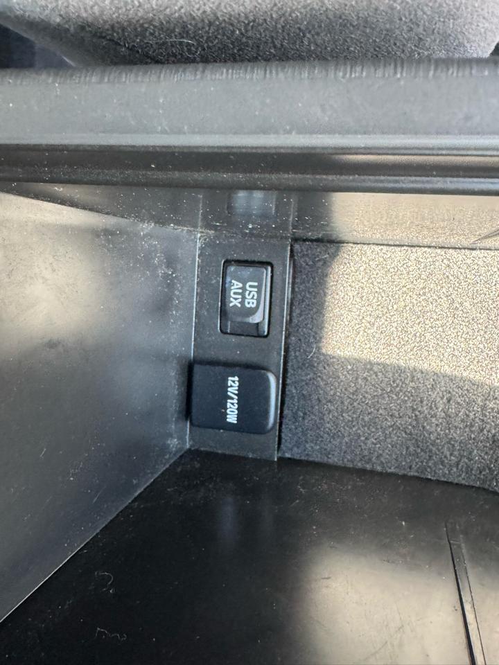 Toyota Prius Prius V 2010