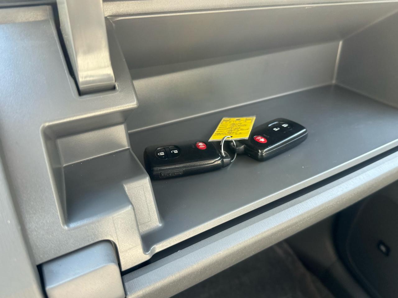 Toyota Prius Prius V 2010