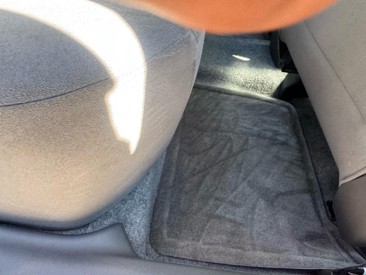 Toyota Prius Prius V 2010