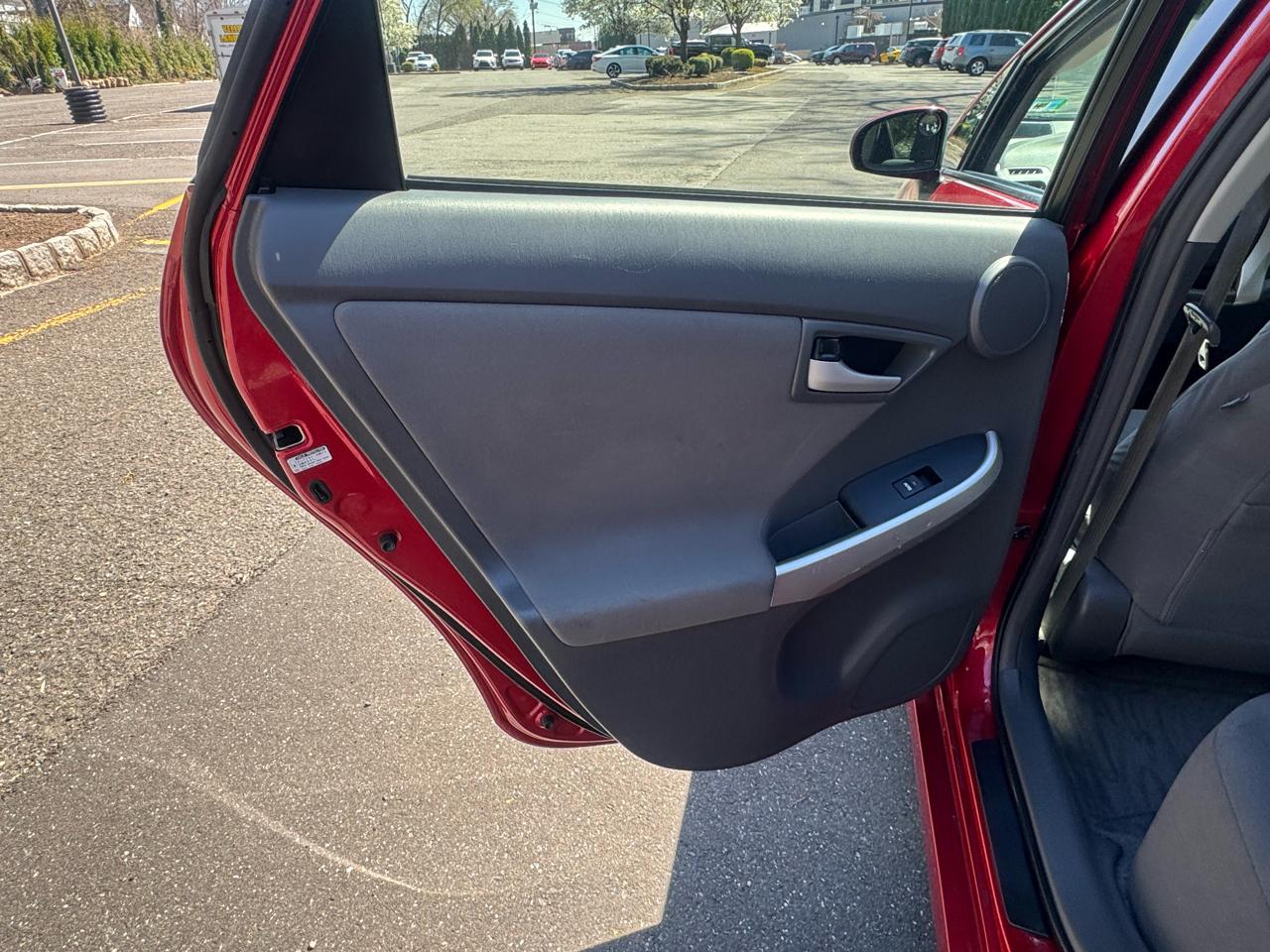 Toyota Prius Prius V 2010