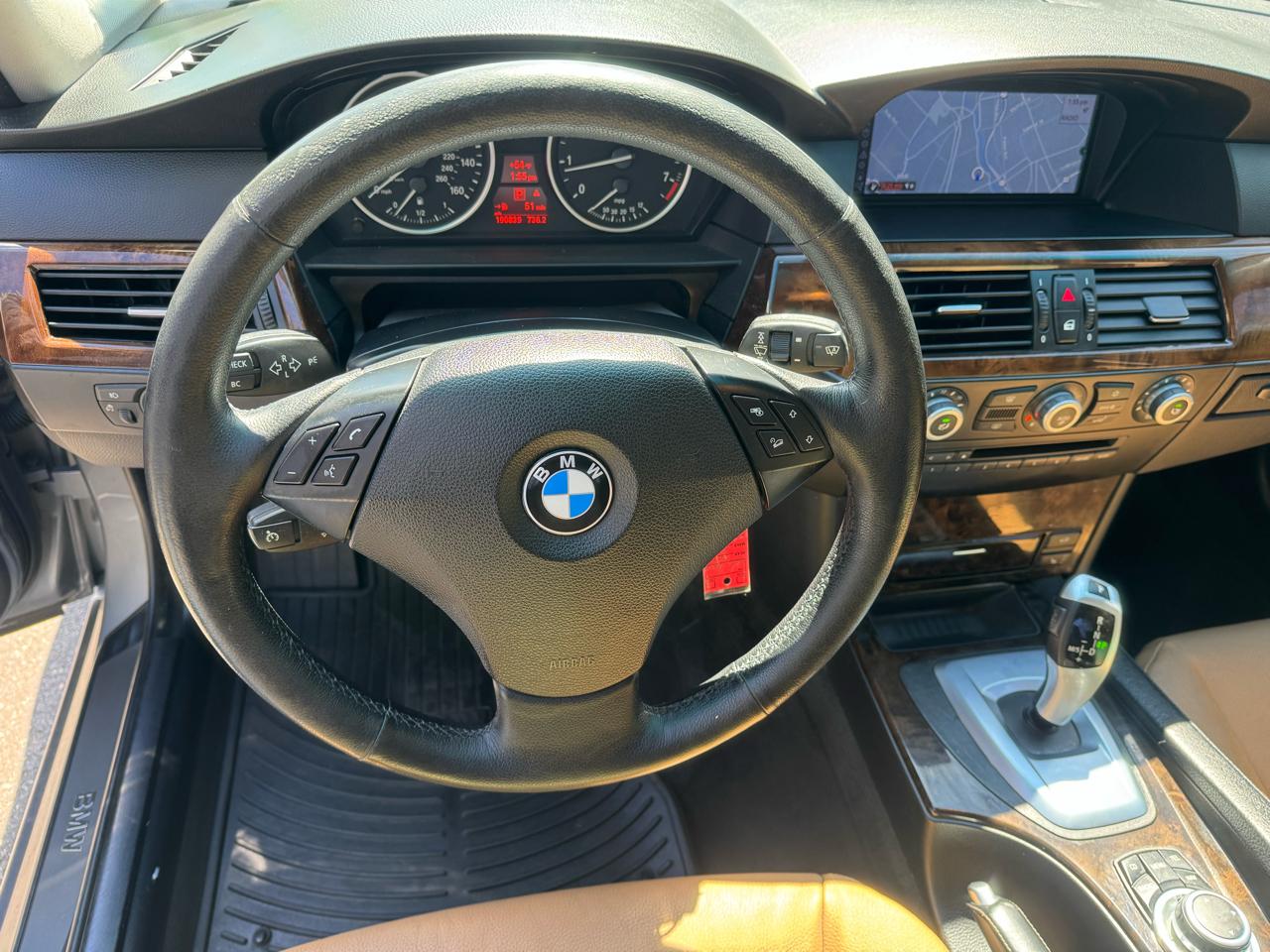 BMW 5-Series 535xi 2010