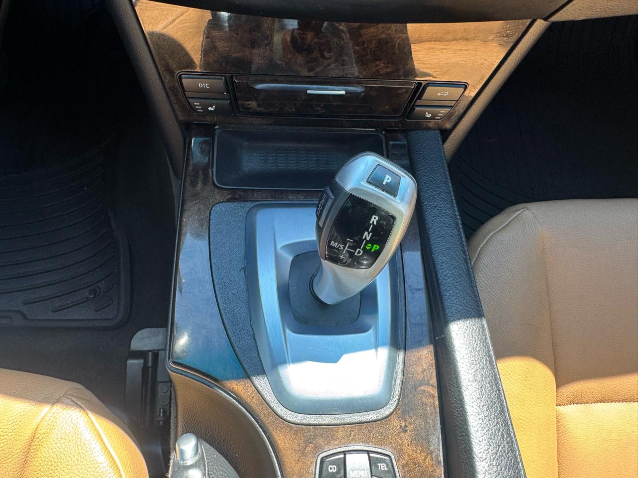 BMW 5-Series 535xi 2010