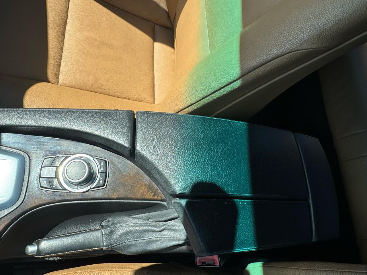 BMW 5-Series 535xi 2010