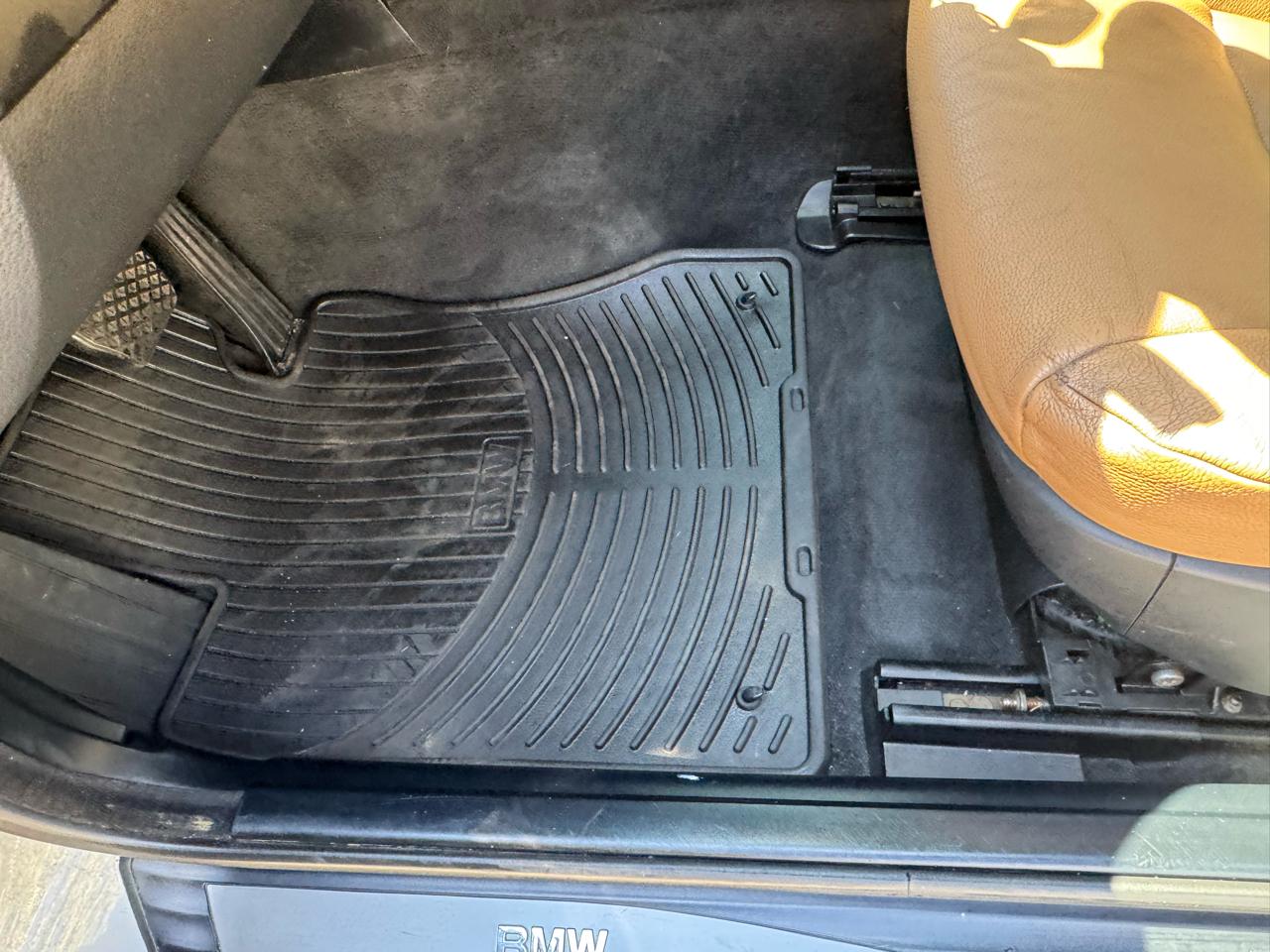 BMW 5-Series 535xi 2010