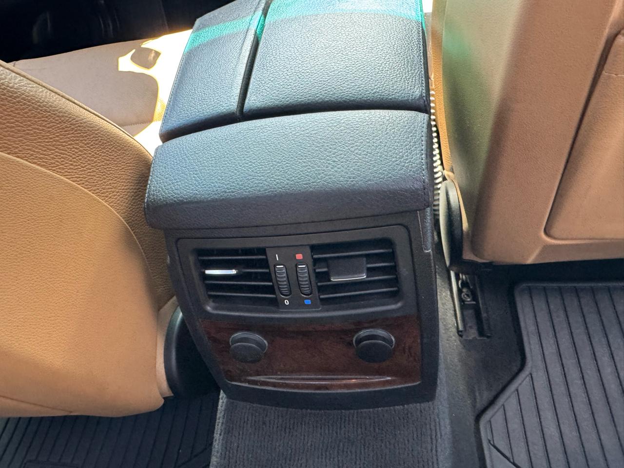 BMW 5-Series 535xi 2010